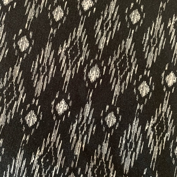 Torrid Cropped Ikat Print Pixie Pant - Picture 5 of 8